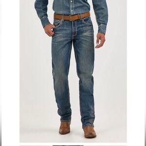 NWT Wrangler Retro Slim/Straight Blue Jeans 
36 x 30